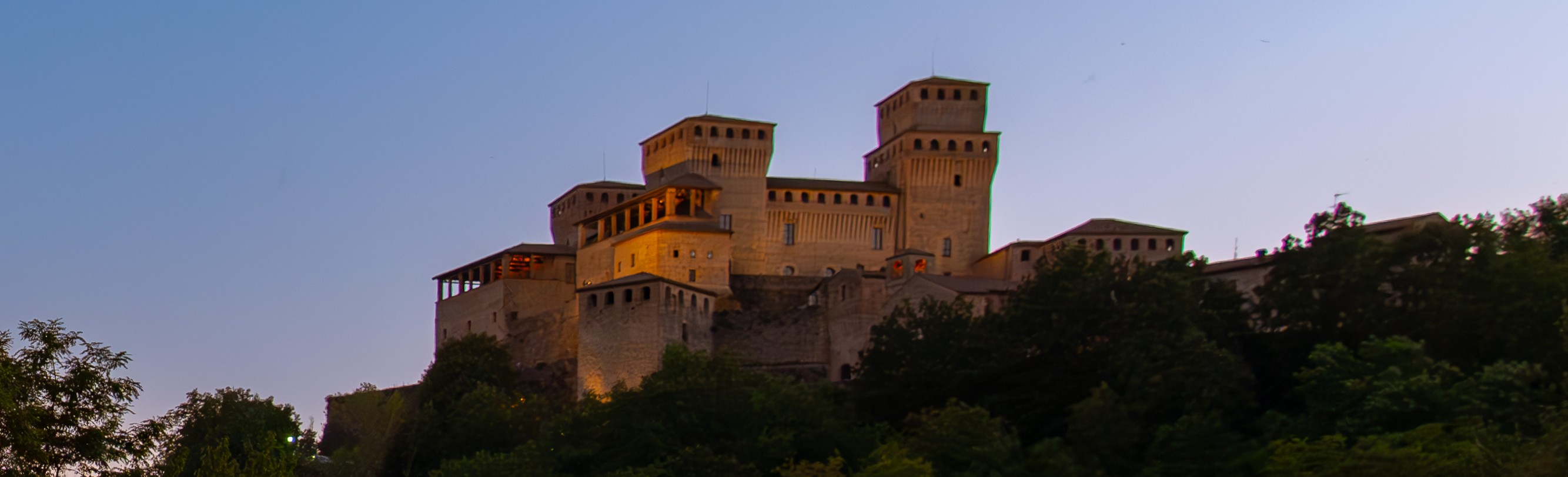 Eclissi totale di Luna a Torrechiara